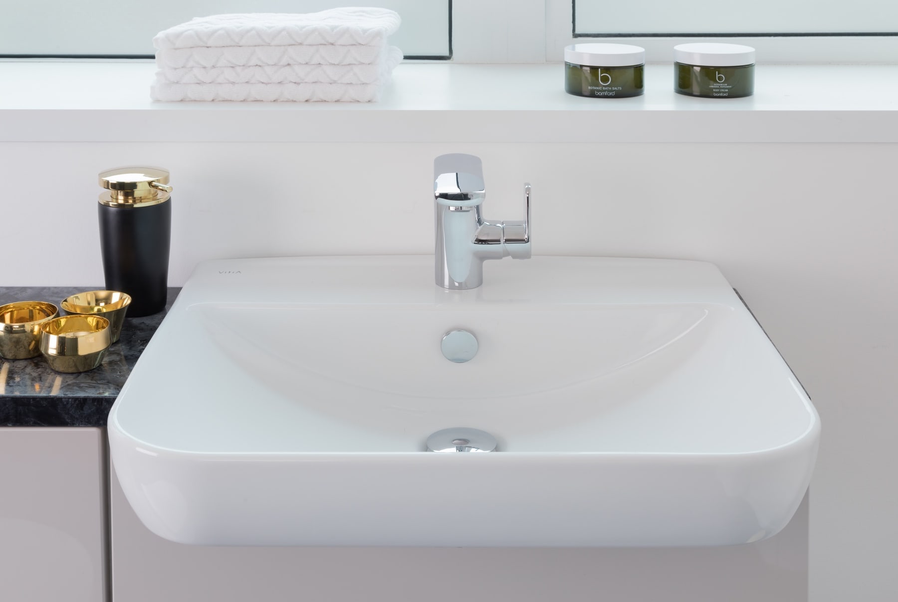 bathroom features for guests